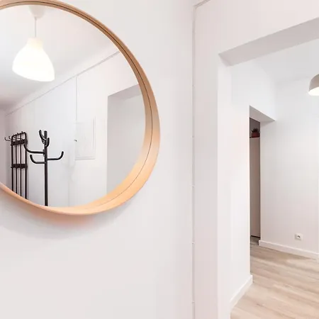 Klaudyny 6 By Homeprime Apartment